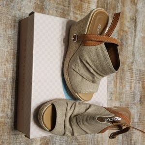 Wedges size 6